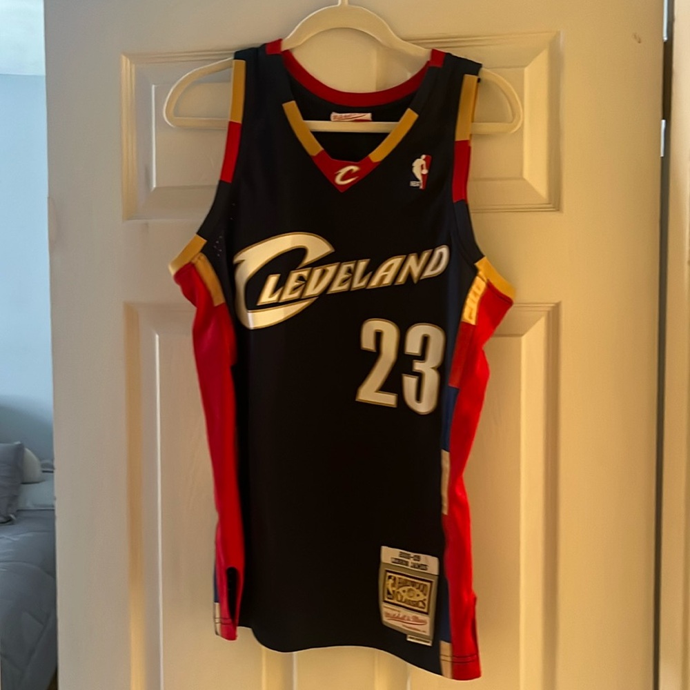 Men's basketball jersey